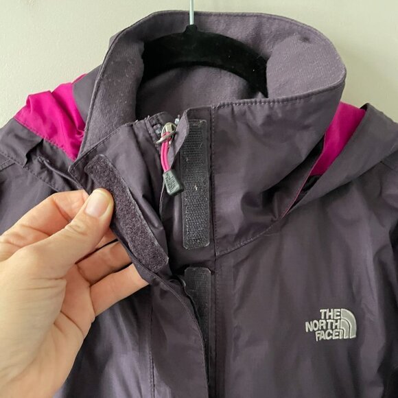 The North Face Hyvent Rain Jacket Waterproof Hooded Full Zip Purple Pink Medium - Picture 6 of 10